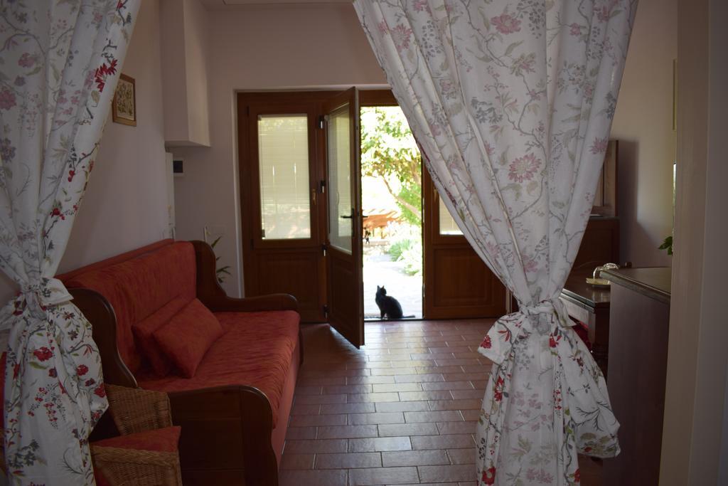 Agriturismo Amina, Winery & Hiking Vagliagli Exterior photo
